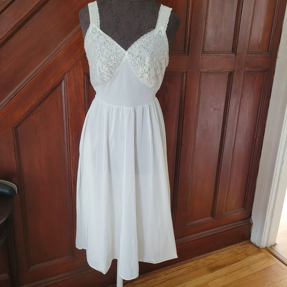 Vintage White Lace & Sheer Nylon Nightgown With Floral Embroidery Details